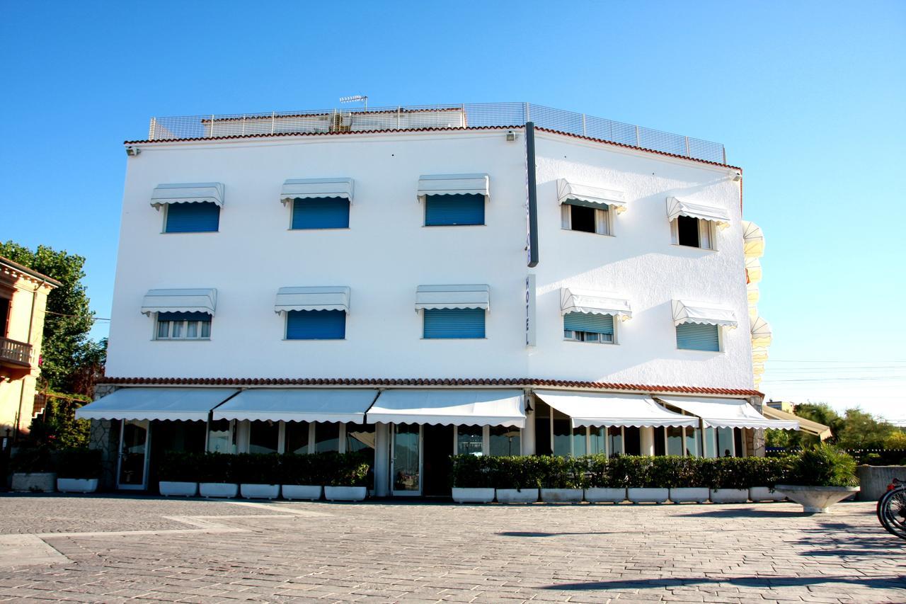 Hotel Excelsior Fano Dış mekan fotoğraf